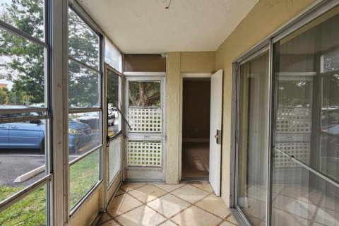 Condominio en alquiler en Deerfield Beach, Florida, 2 dormitorios, 119.84 m2 № 2088235 - foto 16