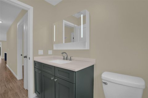 House in Clermont, Florida 3 bedrooms, 160.26 sq.m. № 2258618 - photo 19
