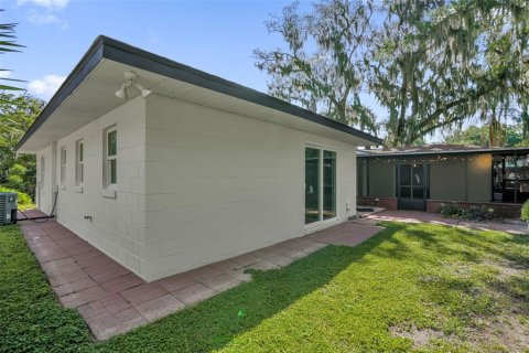 House in Clermont, Florida 3 bedrooms, 160.26 sq.m. № 2258618 - photo 28
