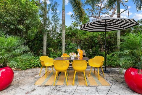 House in Fort Lauderdale, Florida 3 bedrooms, 103.68 sq.m. № 2066820 - photo 5