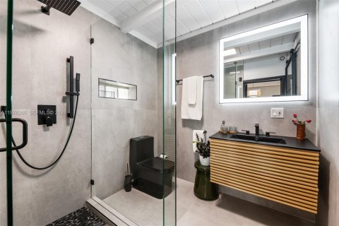 House in Fort Lauderdale, Florida 3 bedrooms, 103.68 sq.m. № 2066820 - photo 25