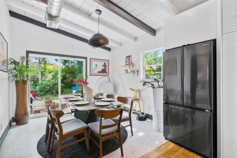 House in Fort Lauderdale, Florida 3 bedrooms, 103.68 sq.m. № 2066820 - photo 6