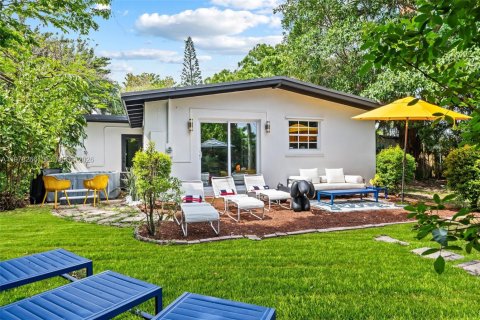 House in Fort Lauderdale, Florida 3 bedrooms, 103.68 sq.m. № 2066820