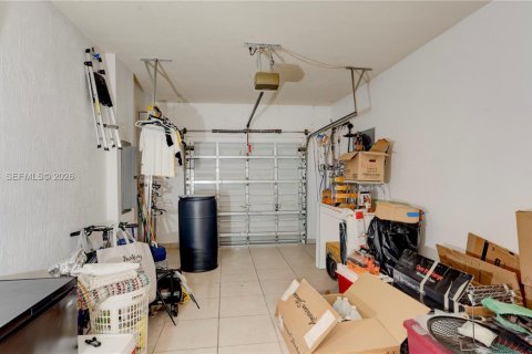 House in Homestead, Florida 4 bedrooms, 184.13 sq.m. № 2007162 - photo 20