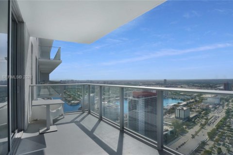 Condominio en venta en Hollywood, Florida, 2 dormitorios, 99.87 m2 № 2030557 - foto 9