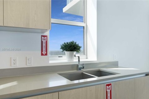 Condominio en venta en Hollywood, Florida, 2 dormitorios, 99.87 m2 № 2030557 - foto 20