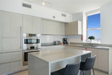 Condominio en venta en Hollywood, Florida, 2 dormitorios, 99.87 m2 № 2030557 - foto 16