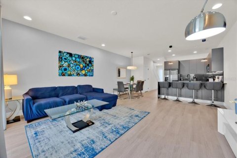 Adosado en venta en Clermont, Florida, 3 dormitorios, 172.05 m2 № 1831283 - foto 9