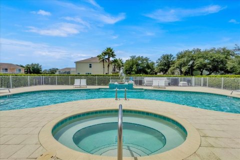 Adosado en venta en Clermont, Florida, 3 dormitorios, 172.05 m2 № 1831283 - foto 2