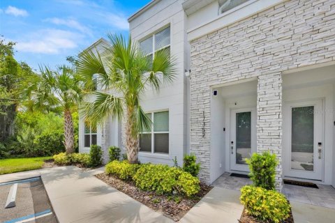 Adosado en venta en Clermont, Florida, 3 dormitorios, 172.05 m2 № 1831283 - foto 1