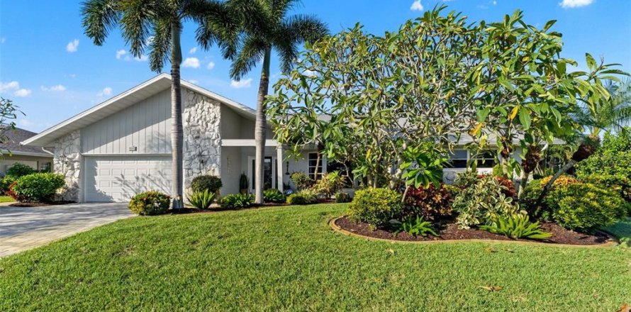 Villa ou maison à Venice, Floride 3 chambres, 281.77 m2 № 2419775