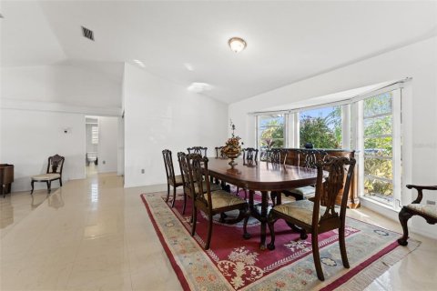 Villa ou maison à vendre à Venice, Floride: 3 chambres, 281.77 m2 № 2419775 - photo 10