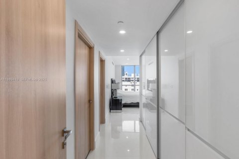 Condominio en venta en Hollywood, Florida, 4 dormitorios, 287.16 m2 № 2034363 - foto 20