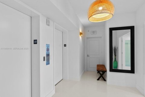 Condominio en venta en Hollywood, Florida, 4 dormitorios, 287.16 m2 № 2034363 - foto 4