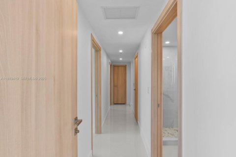 Condominio en venta en Hollywood, Florida, 4 dormitorios, 287.16 m2 № 2034363 - foto 28