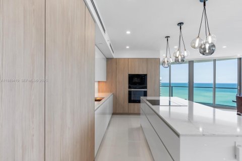 Condominio en venta en Hollywood, Florida, 4 dormitorios, 287.16 m2 № 2034363 - foto 14