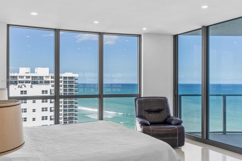 Condominio en venta en Hollywood, Florida, 4 dormitorios, 287.16 m2 № 2034363 - foto 22