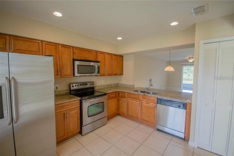 Condominio en alquiler en Orlando, Florida, 3 dormitorios, 107.95 m2 № 1870578 - foto 2