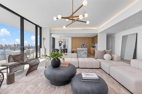 Condominio en venta en Miami Beach, Florida, 3 dormitorios, 272.2 m2 № 1964187 - foto 5