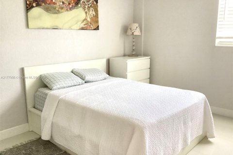 Condominio en alquiler en Hollywood, Florida, 2 dormitorios, 125.88 m2 № 1601416 - foto 20