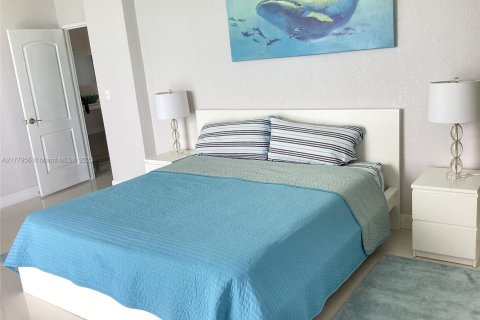 Condominio en alquiler en Hollywood, Florida, 2 dormitorios, 125.88 m2 № 1601416 - foto 6