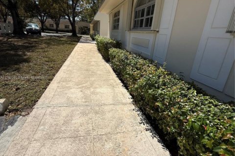 Купить кондоминиум в Майами, Флорида 1 спальня, 86.86м2, № 1958525 - фото 21