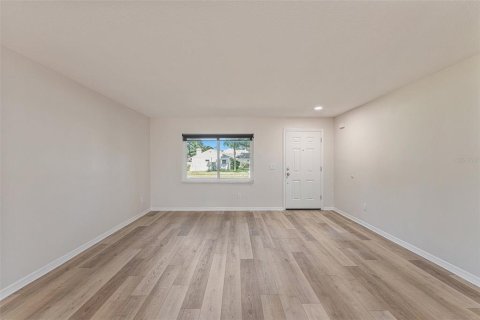 Villa ou maison à louer à Palm Harbor, Floride: 3 chambres, 156.82 m2 № 2356077 - photo 18