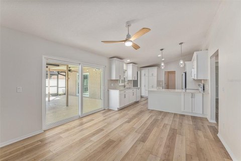 Villa ou maison à louer à Palm Harbor, Floride: 3 chambres, 156.82 m2 № 2356077 - photo 7