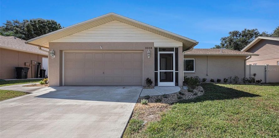 Villa ou maison à Palm Harbor, Floride 3 chambres, 156.82 m2 № 2356077