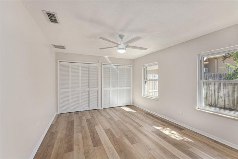 Villa ou maison à louer à Palm Harbor, Floride: 3 chambres, 156.82 m2 № 2356077 - photo 15