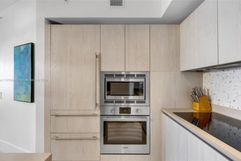 Copropriété à louer à Hollywood, Floride: 1 chambre, 78.97 m2 № 1933864 - photo 6