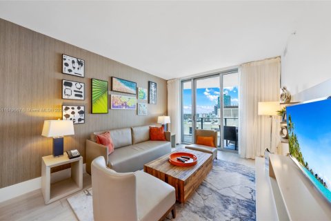 Copropriété à louer à Hollywood, Floride: 1 chambre, 78.97 m2 № 1933864 - photo 7