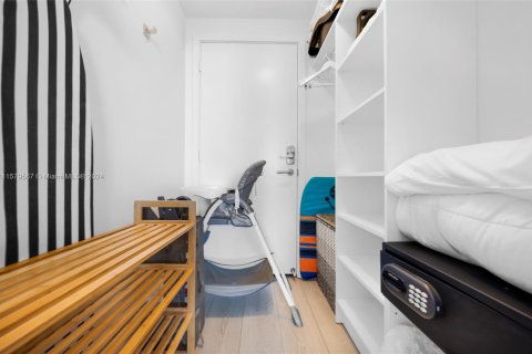 Copropriété à louer à Hollywood, Floride: 1 chambre, 78.97 m2 № 1933864 - photo 20