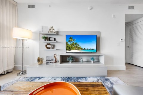 Copropriété à louer à Hollywood, Floride: 1 chambre, 78.97 m2 № 1933864 - photo 13