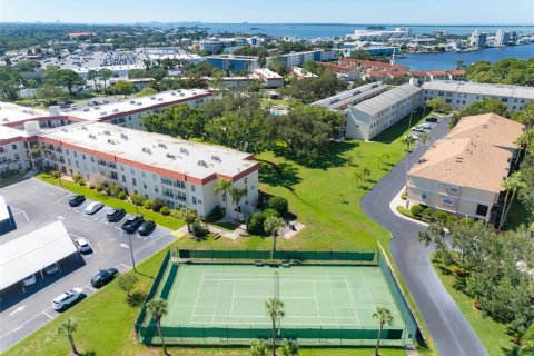 Touwnhouse à vendre à Dunedin, Floride: 3 chambres, 144.74 m2 № 2419656 - photo 25