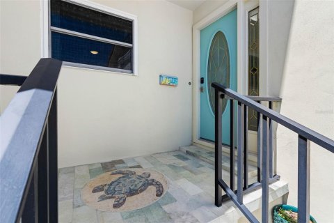 Touwnhouse à vendre à Dunedin, Floride: 3 chambres, 144.74 m2 № 2419656 - photo 4