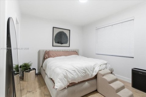 Propiedad comercial en venta en Miami Beach, Florida, 551.75 m2 № 2000421 - foto 10