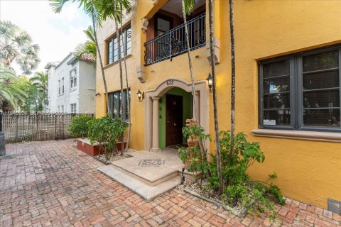 Propiedad comercial en venta en Miami Beach, Florida, 551.75 m2 № 2000421 - foto 2