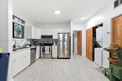 Propiedad comercial en venta en Miami Beach, Florida, 551.75 m2 № 2000421 - foto 13