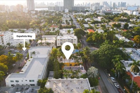 Propiedad comercial en venta en Miami Beach, Florida, 551.75 m2 № 2000421 - foto 29