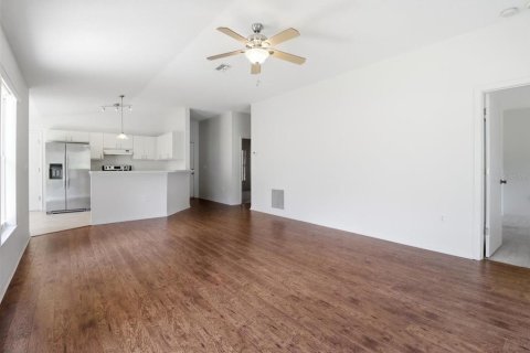 Villa ou maison à vendre à Hernando, Floride: 2 chambres, 111.2 m2 № 2098028 - photo 2