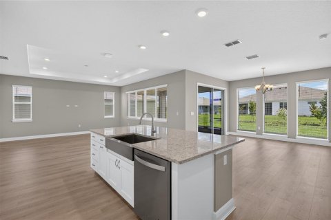 House in Ocala, Florida 2 bedrooms, 199.28 sq.m. № 2329831 - photo 20