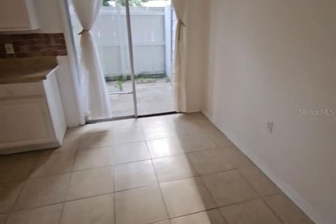 Condo in Orlando, Florida, 1 bedroom  № 1760598 - photo 11