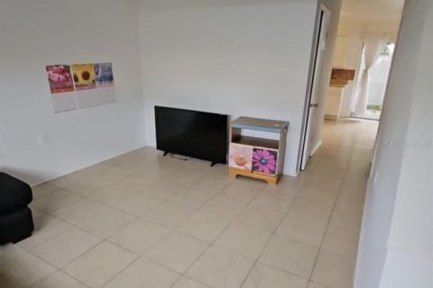 Condo in Orlando, Florida, 1 bedroom  № 1760598 - photo 1