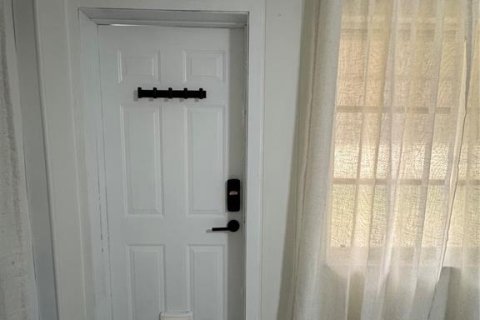 House in Sarasota, Florida 5 bedrooms, 140.47 sq.m. № 2214688 - photo 29