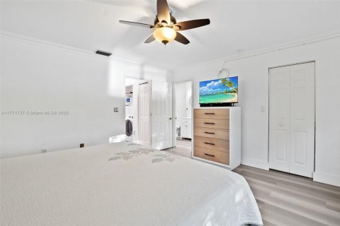 Townhouse in Pembroke Pines, Florida 4 bedrooms, 134.89 sq.m. № 1692106 - photo 13