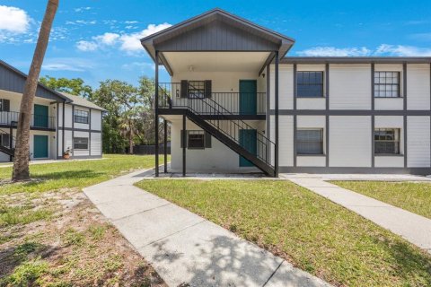 Appartement à louer à Safety Harbor, Floride: 2 chambres, 81.57 m2 № 1853654 - photo 1