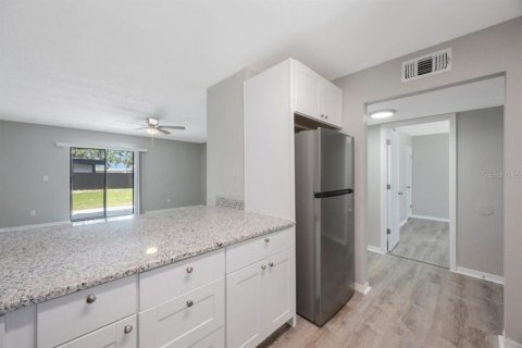 Appartement à louer à Safety Harbor, Floride: 2 chambres, 81.57 m2 № 1853654 - photo 4