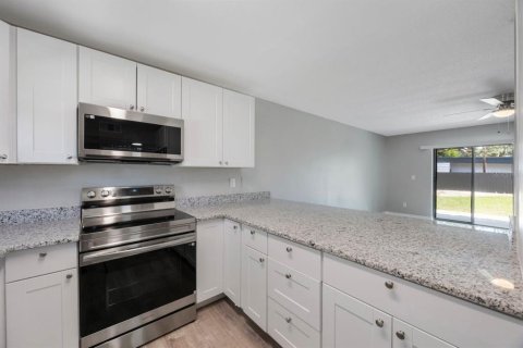 Appartement à louer à Safety Harbor, Floride: 2 chambres, 81.57 m2 № 1853654 - photo 2