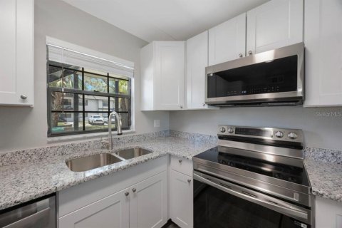 Appartement à louer à Safety Harbor, Floride: 2 chambres, 81.57 m2 № 1853654 - photo 3